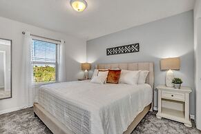 Luxury Home 7 Bedrooms Near Disney! 7 Villa by RedAwning