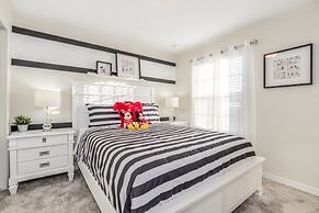Luxury Home 7 Bedrooms Near Disney! 7 Villa by RedAwning