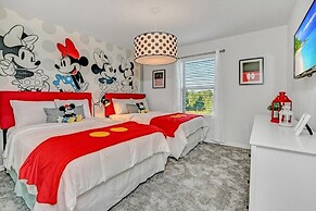 Luxury Home 7 Bedrooms Near Disney! 7 Villa by RedAwning