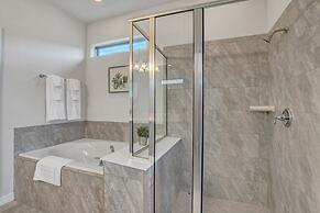 Luxury Home 7 Bedrooms Near Disney! 7 Villa by RedAwning