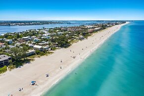 Shell Cove 106 2 Bedroom Condo by RedAwning