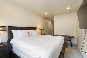 Clearwater Lofts Building 3 by Summit County Mountain Retreats