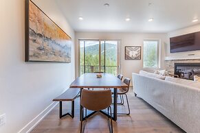 Clearwater Lofts Building 3 by Summit County Mountain Retreats