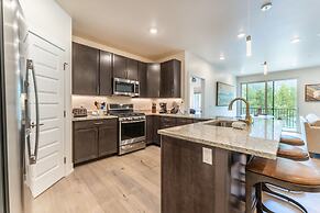 Clearwater Lofts Building 3 by Summit County Mountain Retreats
