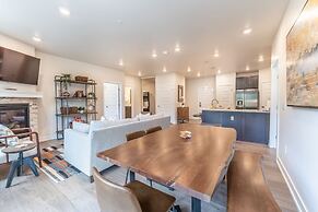 Clearwater Lofts Building 3 by Summit County Mountain Retreats