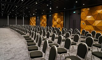 Al Khoory Sky Garden Hotel