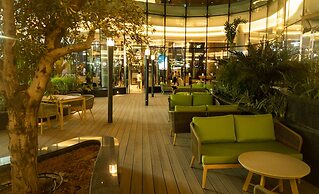 Al Khoory Sky Garden Hotel