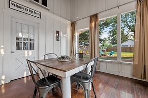 Reizend Haus 2 Bedroom Home by RedAwning