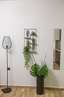 Raise Acropolis View Suites