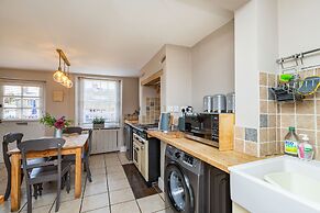4 Canalside Cottages