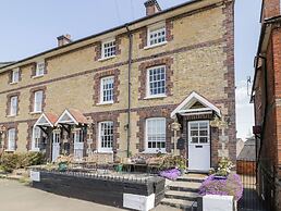 4 Canalside Cottages