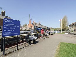 3 Canalside Cottages