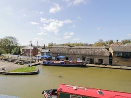 3 Canalside Cottages