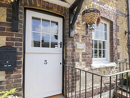 3 Canalside Cottages