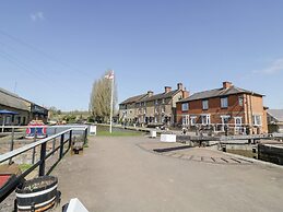 3 Canalside Cottages