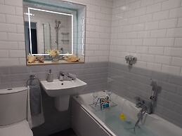 Eden Suite Sasco Apartments