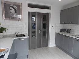 Eden Suite Sasco Apartments