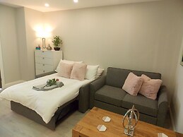 Eden Suite Sasco Apartments