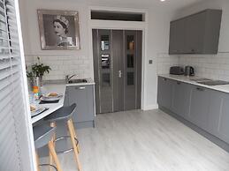 Eden Suite Sasco Apartments