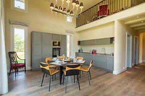 Villa Benedetto by Mmega