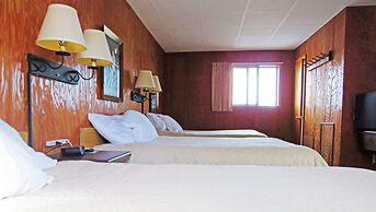Indianhead Ironwood Motel