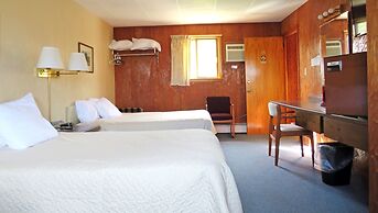 Indianhead Ironwood Motel