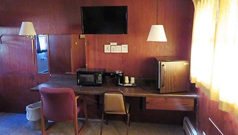Indianhead Ironwood Motel