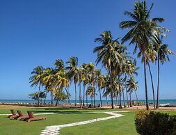 Pelican Beach Resort