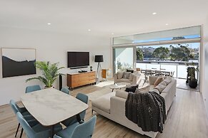 Coast 21 - 3 bedroom poolside apartment