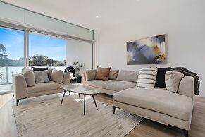 Coast 21 - 3 bedroom poolside apartment