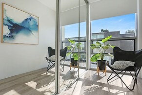 Coast 21 - 3 bedroom poolside apartment