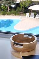 Coast 21 - 3 bedroom poolside apartment