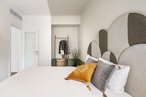 Mr. Agrippa - By TLV2GO