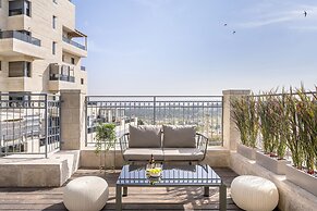 Mr. Agrippa - By TLV2GO