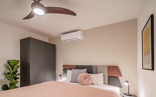 Mr. Agrippa - By TLV2GO