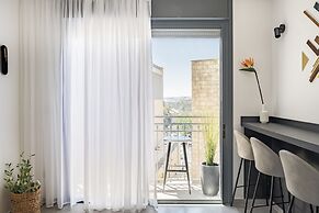 Mr. Agrippa - By TLV2GO