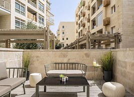 Mr. Agrippa - By TLV2GO