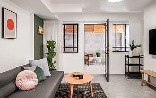 Mr. Agrippa - By TLV2GO