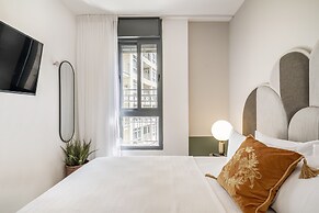 Mr. Agrippa - By TLV2GO