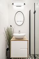 Mr. Agrippa - By TLV2GO