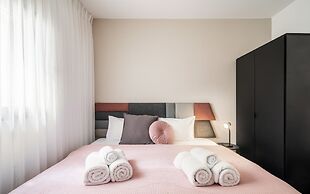 Mr. Agrippa - By TLV2GO