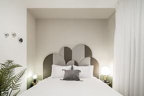 Mr. Agrippa - By TLV2GO