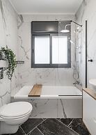 Mr. Agrippa - By TLV2GO