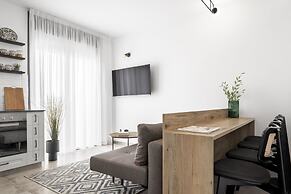 Mr. Agrippa - By TLV2GO