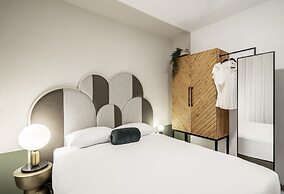 Mr. Agrippa - By TLV2GO