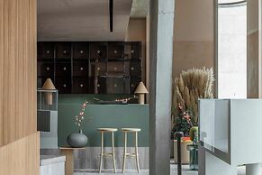 Buckle Street Studios by Locke, Aldgate
