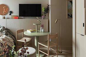 Buckle Street Studios by Locke, Aldgate