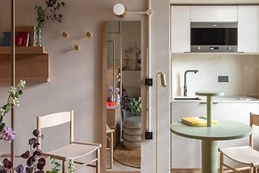 Buckle Street Studios by Locke, Aldgate