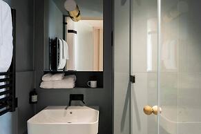 Buckle Street Studios by Locke, Aldgate