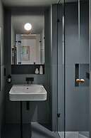 Buckle Street Studios by Locke, Aldgate